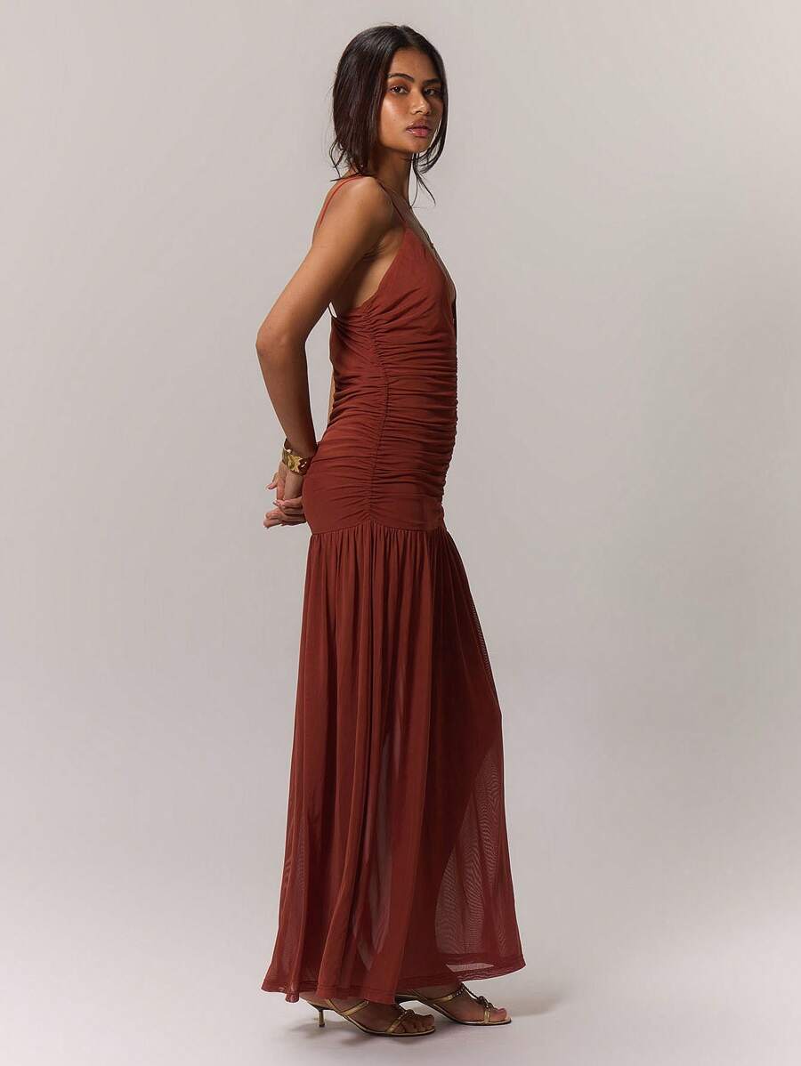 Leonie™ | Gathered Waist Holiday Dress