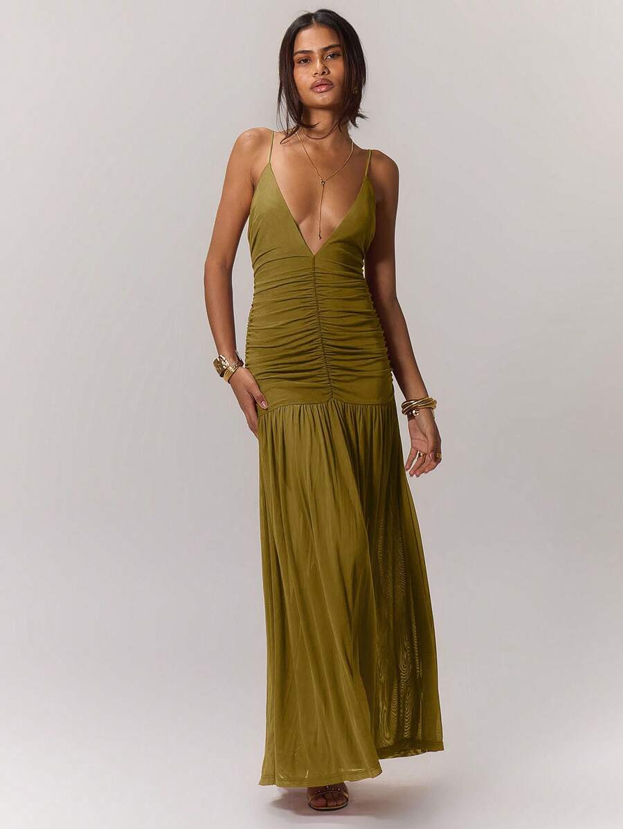 Leonie™ | Gathered Waist Holiday Dress