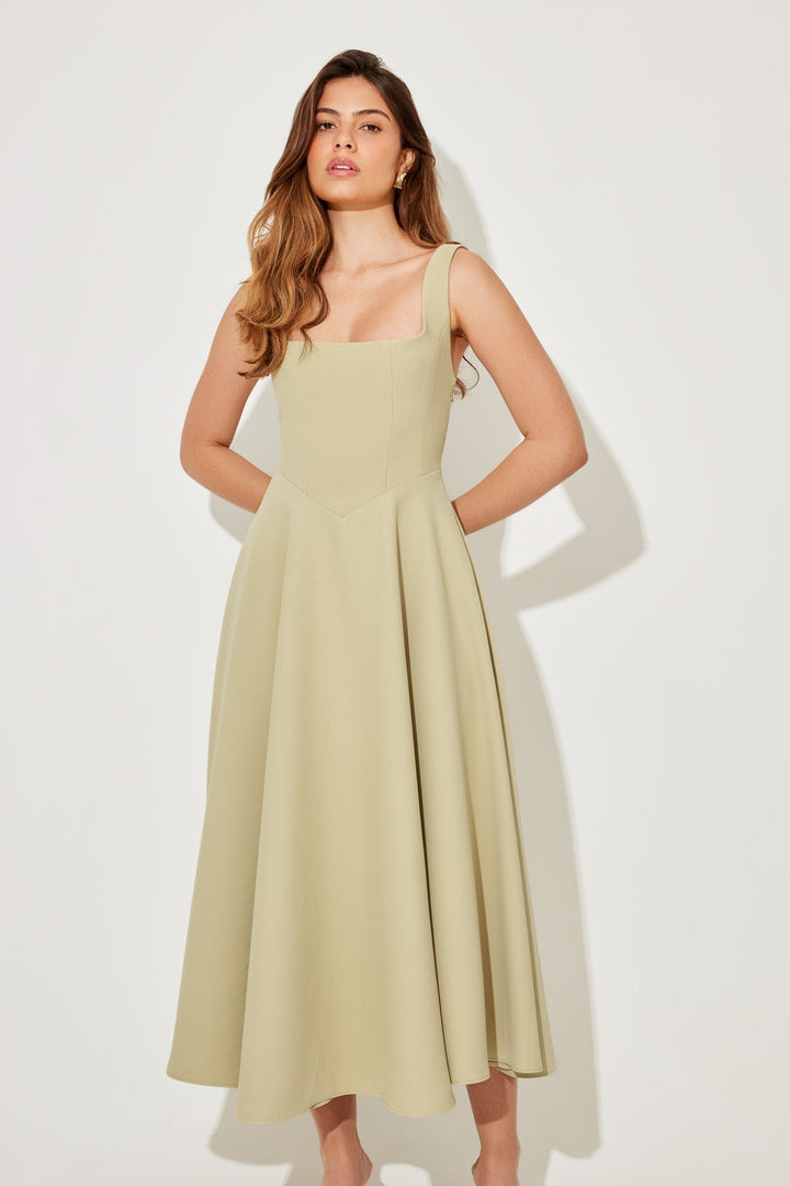 Amelia™ | Timeless Flowing Midi Dress